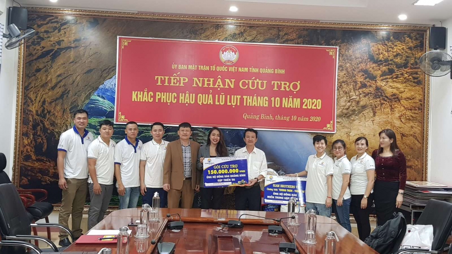 Tập thể các cán bộ CNV & Hệ thống đại lý khách hàng Siam Brothers Việt Nam chung tay cứu trợ Đồng Bào Miền Trung khắc phục sau bão lũ